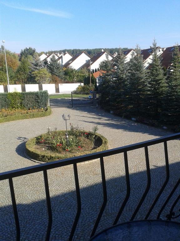 Gosciniec Sloneczny Hotel Drzonków Buitenkant foto