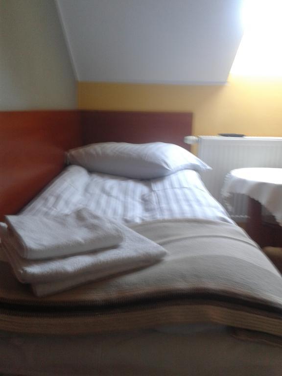 Gosciniec Sloneczny Hotel Drzonków Kamer foto
