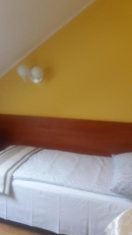 Gosciniec Sloneczny Hotel Drzonków Buitenkant foto