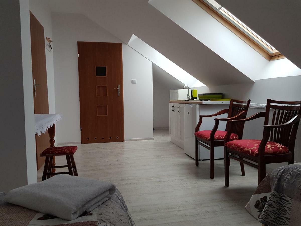 Gosciniec Sloneczny Hotel Drzonków Buitenkant foto