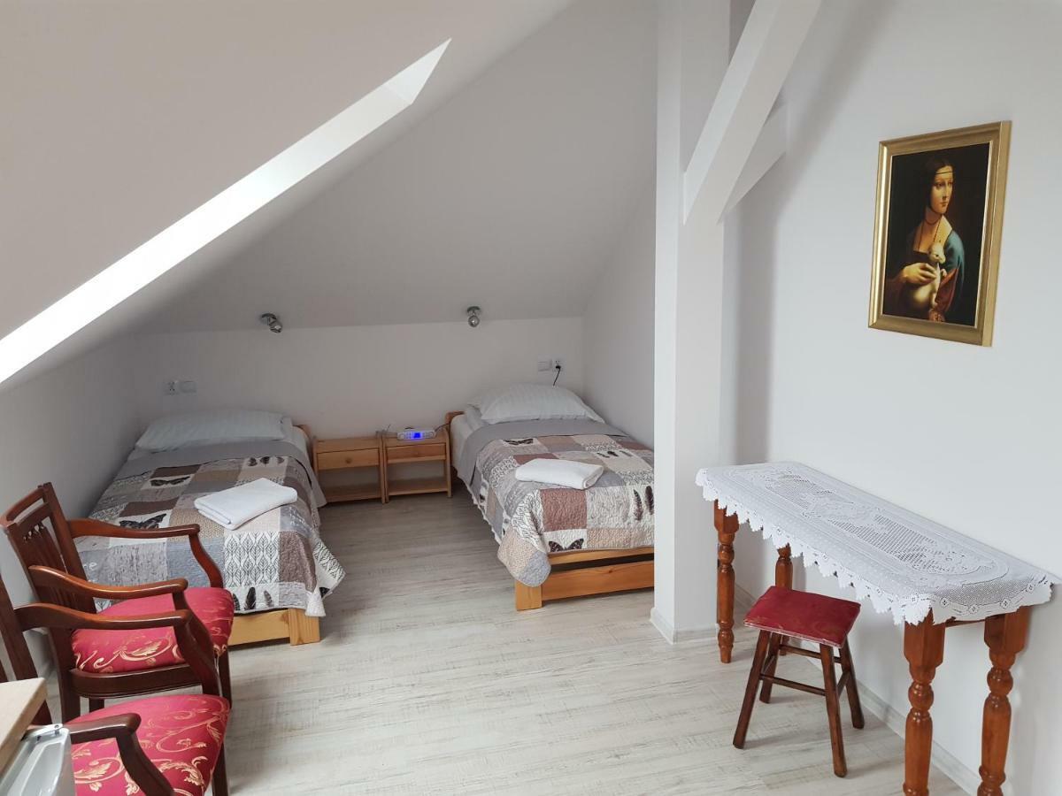 Gosciniec Sloneczny Hotel Drzonków Buitenkant foto