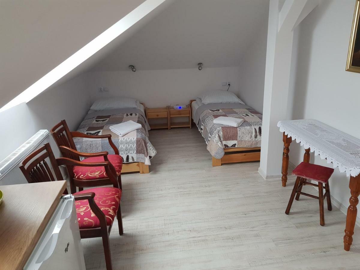 Gosciniec Sloneczny Hotel Drzonków Buitenkant foto