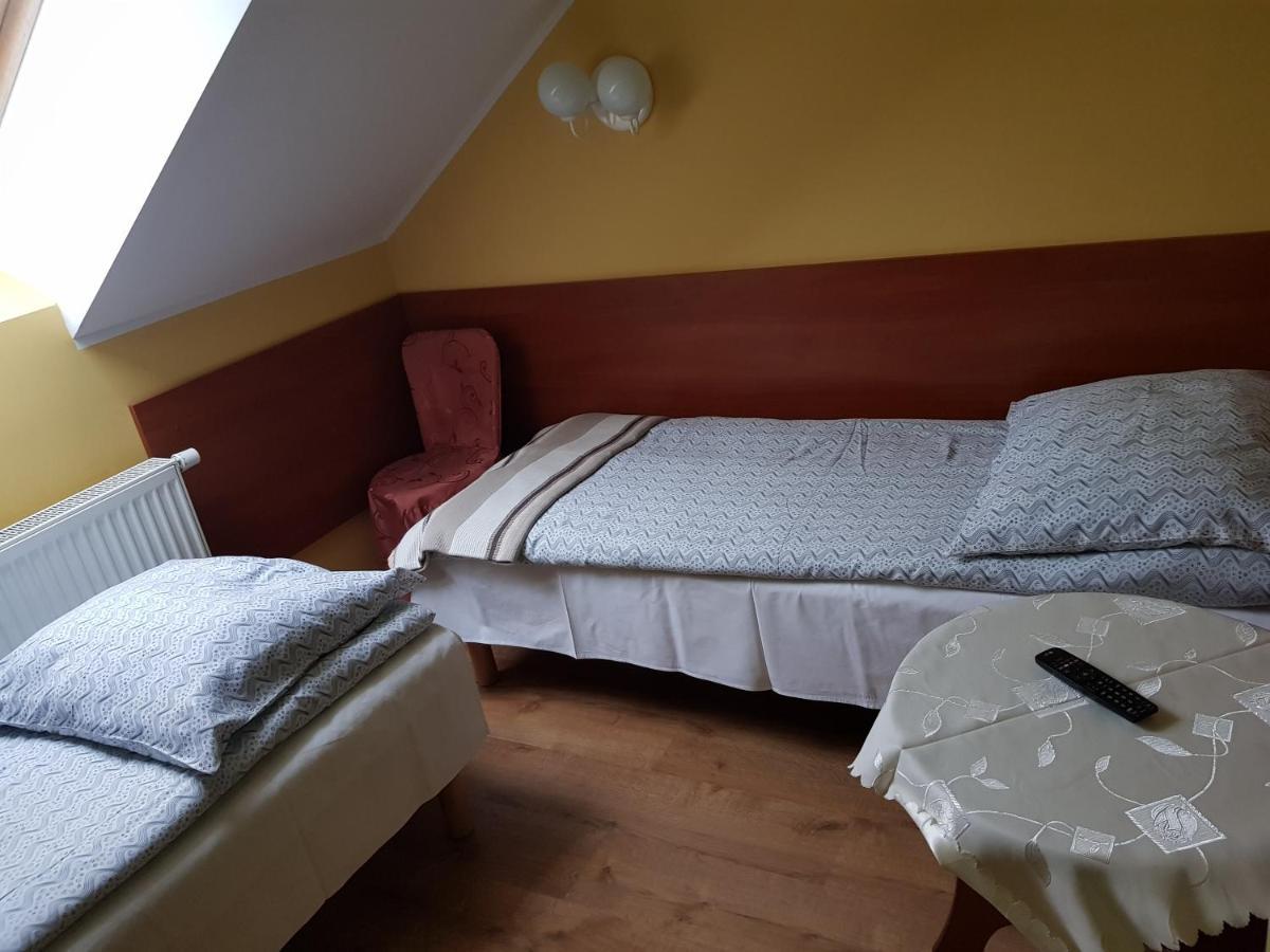 Gosciniec Sloneczny Hotel Drzonków Buitenkant foto